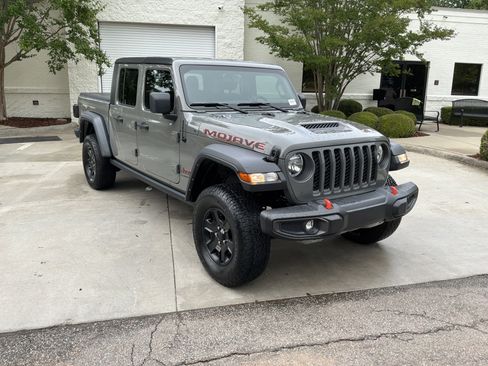 Used 2022 Jeep Gladiator Mojave w/ Trailer Tow Package AWD/4WD image 2
