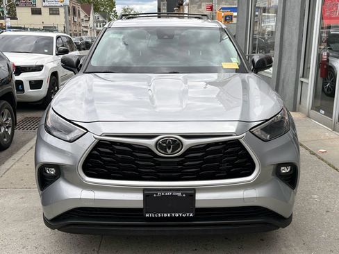 Certified 2024 Toyota Highlander LE AWD/4WD image 6