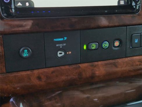 Used 2022 Chevrolet Express 2500 Extended w/ Enhanced Convenience Package image 17