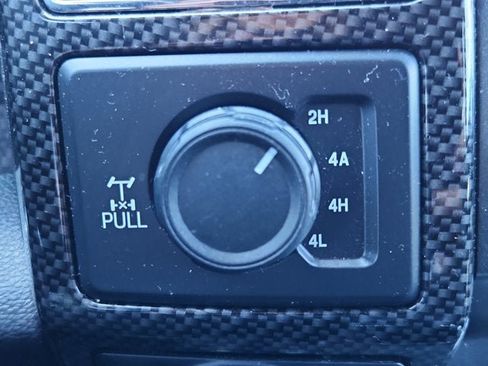 Used 2019 Ford F150 Lariat w/ Equipment Group 502A Luxury AWD/4WD image 28