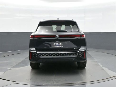 New 2026 Volkswagen Tiguan SE R-Line image 6