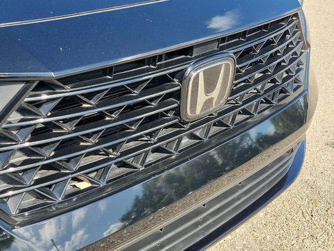 Used 2023 Honda Accord EX-L image 7