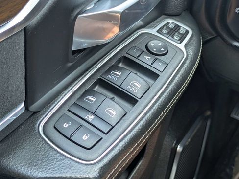 Used 2024 RAM 2500 Laramie w/ Safety Group AWD/4WD image 24