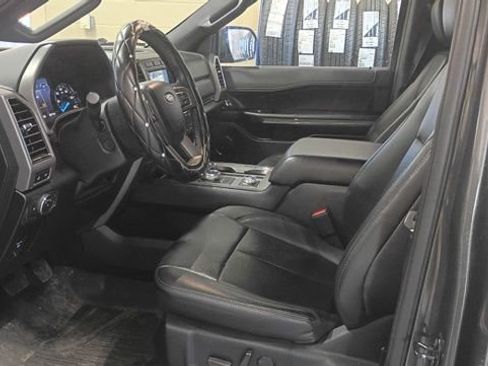Used 2020 Ford Expedition XLT w/ Equipment Group 202A image 7