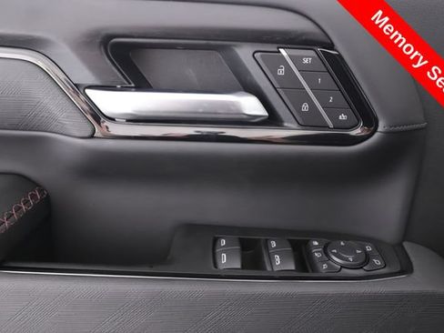 Used 2026 GMC Sierra 2500 AT4X AWD/4WD image 21