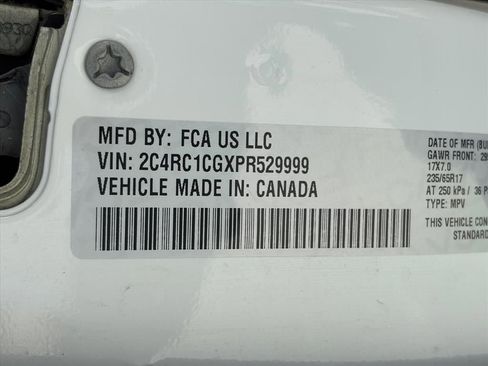 Used 2023 Chrysler Voyager LX FWD image 30
