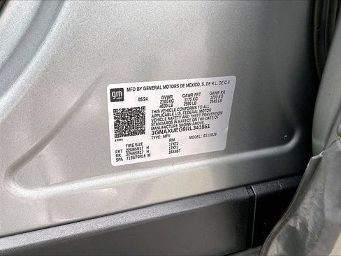 Used 2024 Chevrolet Equinox LT AWD/4WD image 35