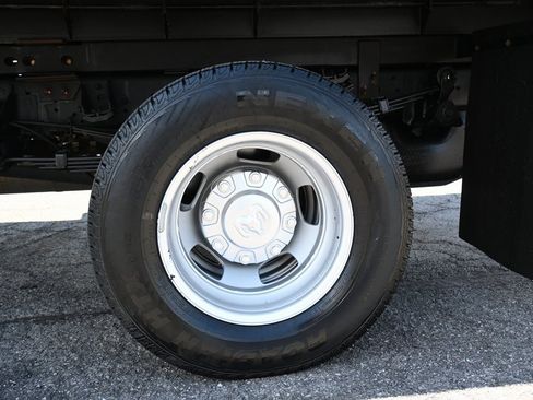 Used 2024 RAM 3500 Tradesman image 22