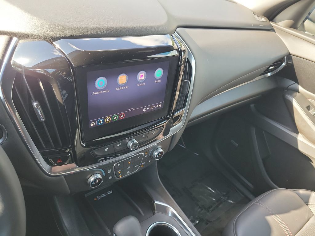 Used 2023 Chevrolet Traverse RS FWD image 14