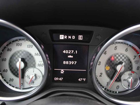 Used 2012 Mercedes-Benz SLK 350 image 16