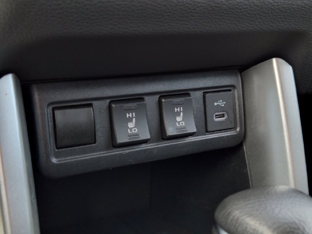 Used 2023 Toyota Corolla Cross XLE w/ Convenience Package AWD/4WD image 29