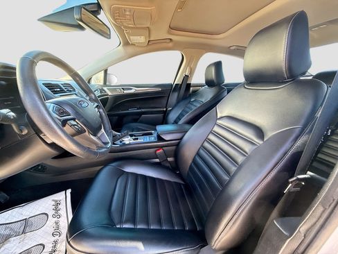 Used 2020 Ford Fusion SEL image 23