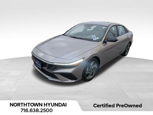 Certified 2025 Hyundai Elantra Sport image 4