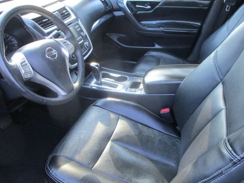 Used 2017 Nissan Altima 2.5 SL image 21