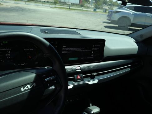 Used 2025 Kia K4 EX FWD image 23