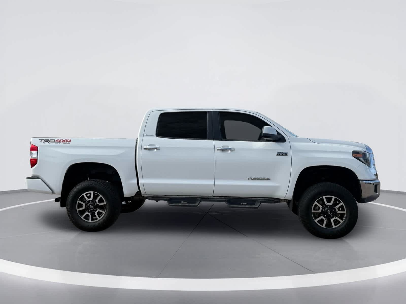 Used 2021 Toyota Tundra Limited w/ Limited Premium Package AWD/4WD image 10