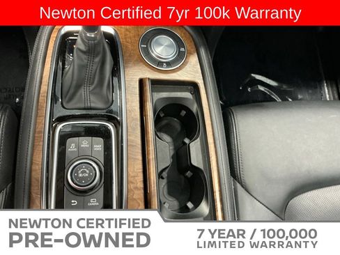Used 2024 Nissan Armada SL w/ Captain's Chairs Package RWD image 31