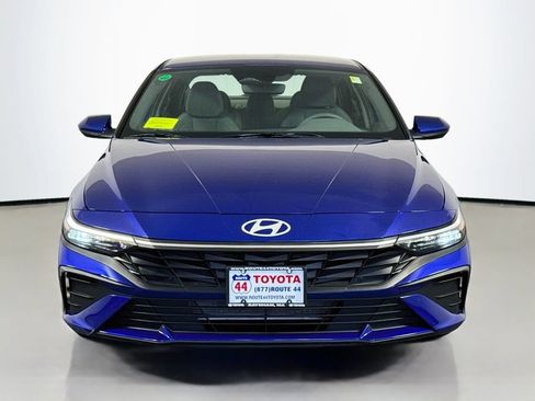 Used 2024 Hyundai Elantra SEL FWD image 11