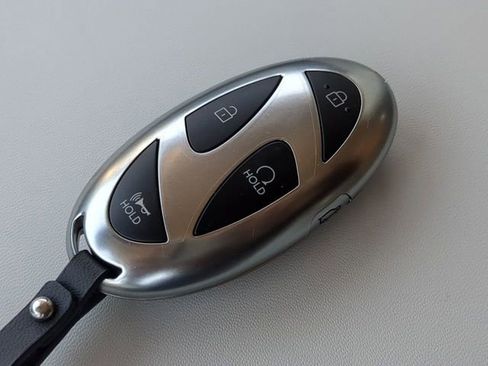 New 2025 Hyundai Santa Fe SEL image 30