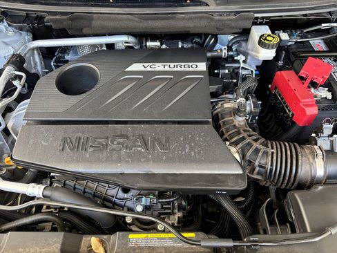 Used 2025 Nissan Rogue SV image 33