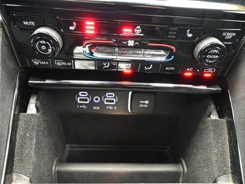 Used 2022 Jeep Grand Cherokee L Limited image 43