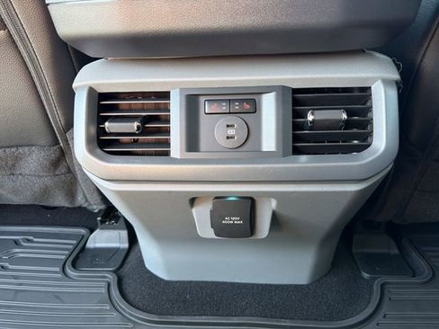 Used 2025 Ford F150 Lariat w/ Equipment Group 502A High AWD/4WD image 24