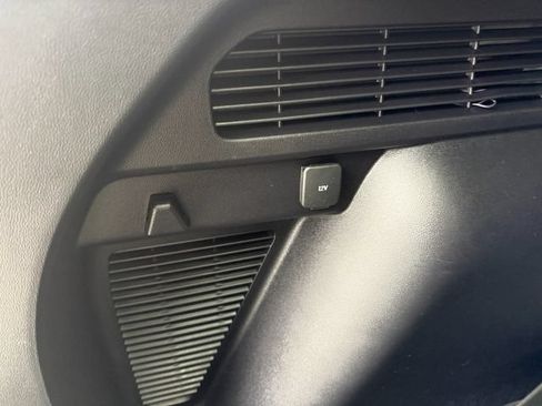 Used 2024 Ford Escape SE FWD image 12