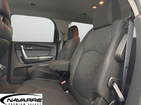 Used 2011 GMC Acadia SLE FWD image 9
