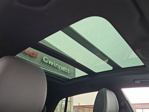 Certified 2025 Audi Q8 Premium Plus w/ Premium Plus Package image 20