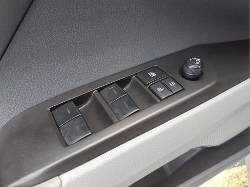 Used 2023 Toyota Camry SE w/ Convenience Package FWD image 19