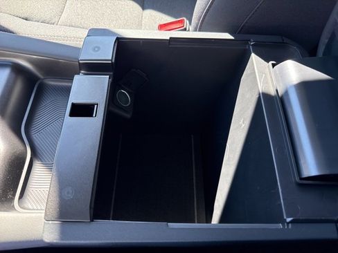 New 2026 Ford Explorer Active image 31