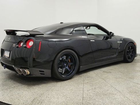 Used 2014 Nissan GT-R Black Edition AWD/4WD image 5