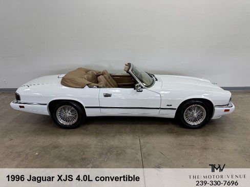 Used 1996 Jaguar XJS 4.0 Convertible RWD image 17