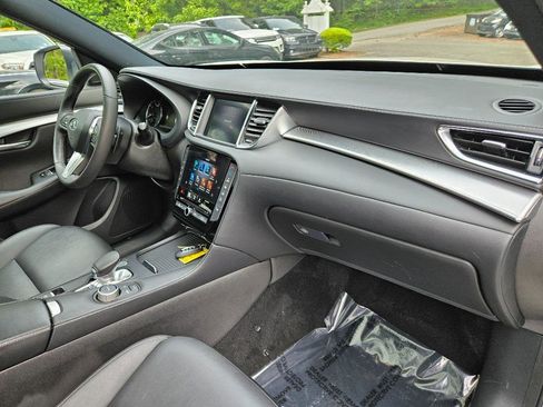 Used 2021 INFINITI QX50 Luxe w/ Appearance Package image 34