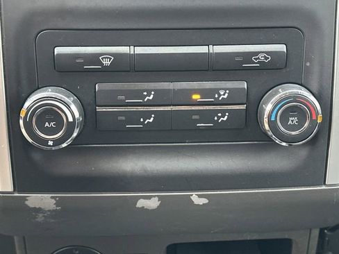 Used 2016 Nissan Frontier SV image 17