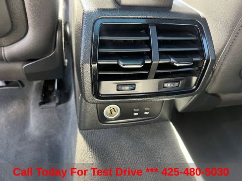 Used 2021 Audi Q3 2.0T Premium AWD/4WD image 24