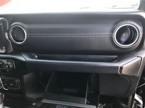 Used 2023 Jeep Wrangler Unlimited Sahara w/ Cold Weather Group image 51