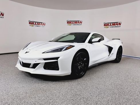 New 2025 Chevrolet Corvette E-Ray image 5