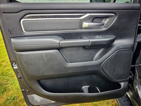 Used 2020 RAM 1500 Big Horn AWD/4WD image 32