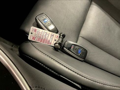 Used 2023 Subaru Outback Limited image 11