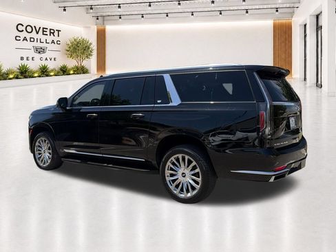 Used 2022 Cadillac Escalade ESV Premium Luxury AWD/4WD image 7