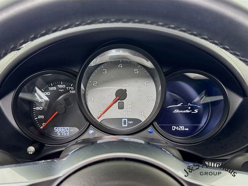 Used 2018 Porsche 718 Boxster S image 15