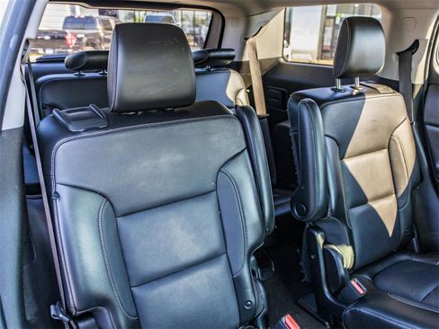 Used 2019 GMC Acadia SLT image 20