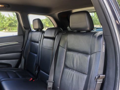 Used 2015 Jeep Grand Cherokee Limited w/ Trailer Tow Group IV RWD image 16