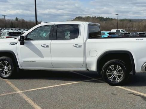 Used 2025 GMC Sierra 1500 SLT AWD/4WD image 5