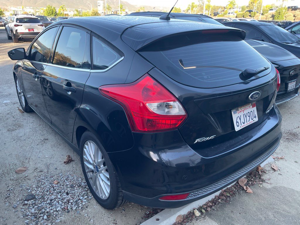 Used 2013 Ford Focus Titanium w/ Cargo Management Pkg FWD image 7