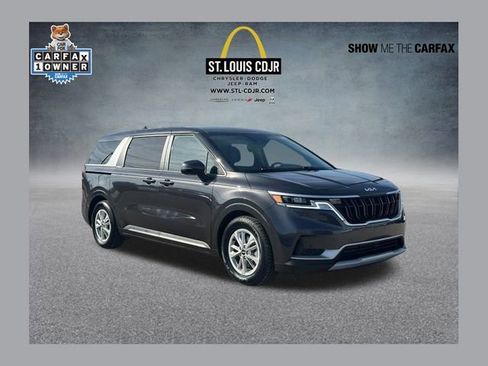 Used 2024 Kia Carnival LX image 1