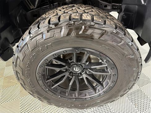 Used 2023 RAM 1500 Limited w/ Body Color Bumper Group image 13