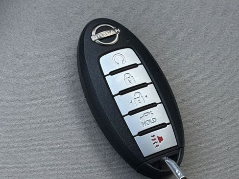 Used 2025 Nissan Altima 2.5 SV FWD image 25