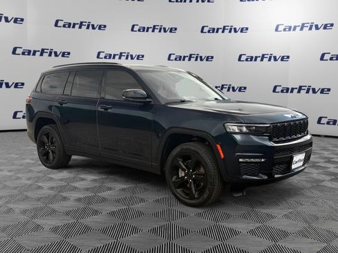 Used 2023 Jeep Grand Cherokee L Limited w/ Black Appearance Package AWD/4WD image 9